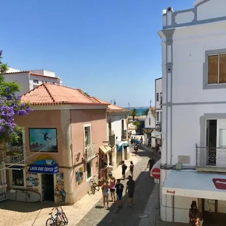 Marina Lir Apartamento , * Lagos