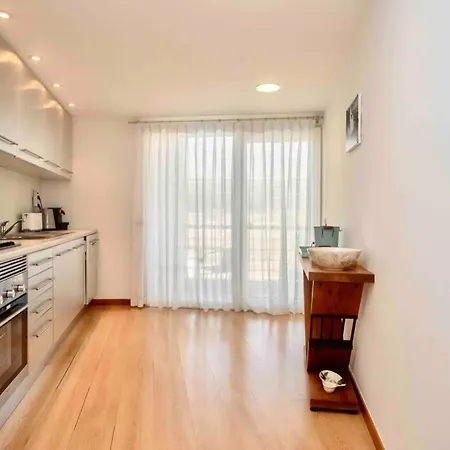 Marina Lir Apartamento , *